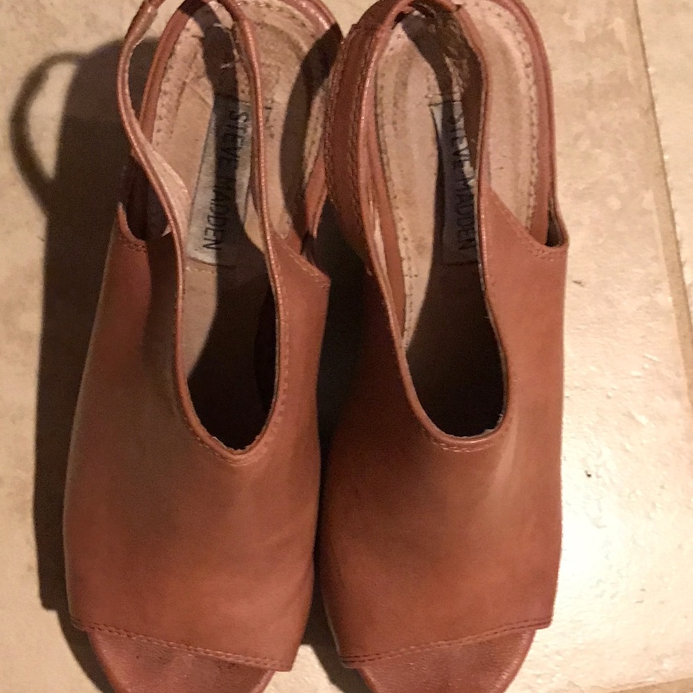 STEVE MADDEN CLOG WEDGES